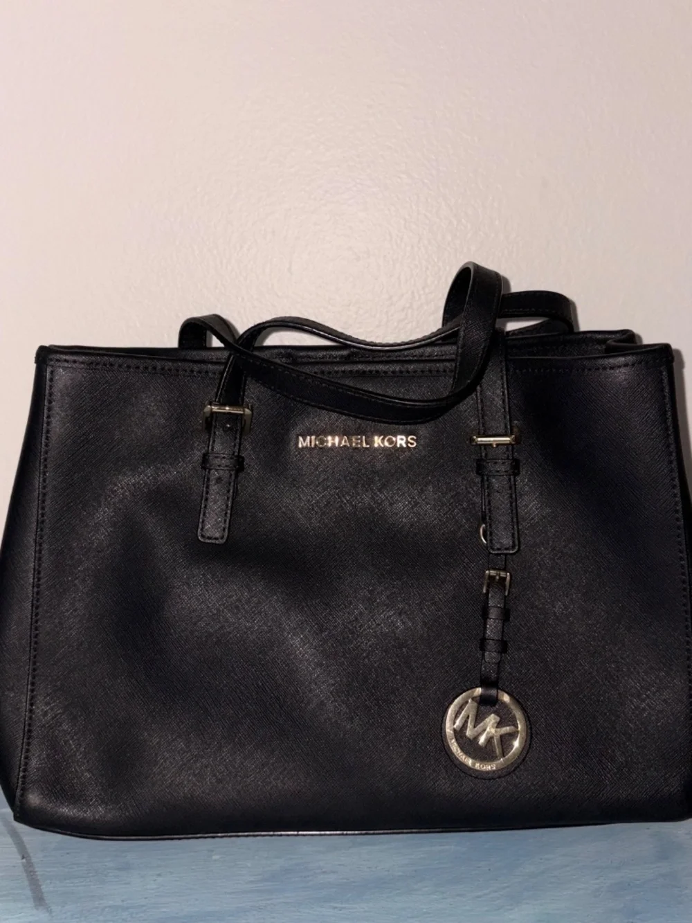 Michael Kors Jet Set Travel Medium Top Zip Tote Black Saffiano NWOT